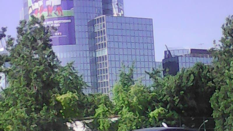 Le siège de TF1 à Boulogne-Billancourt, la chaîne leader des audiences access. © Wikimedia Commons