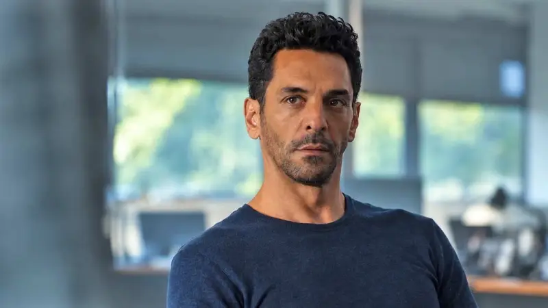 Tomer Sisley dans la série La Cible diffusée sur TF1. © TF1