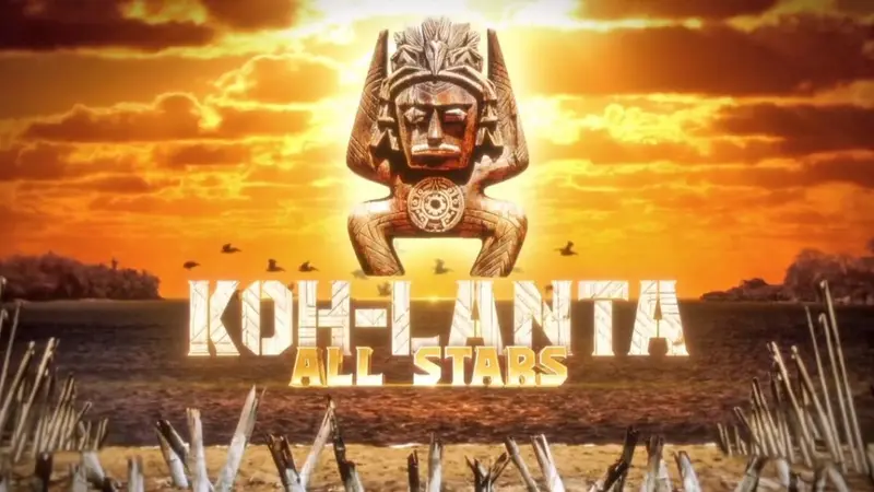 Le totem de Koh-Lanta All Stars devant un coucher de soleil, sur TF1. © TF1