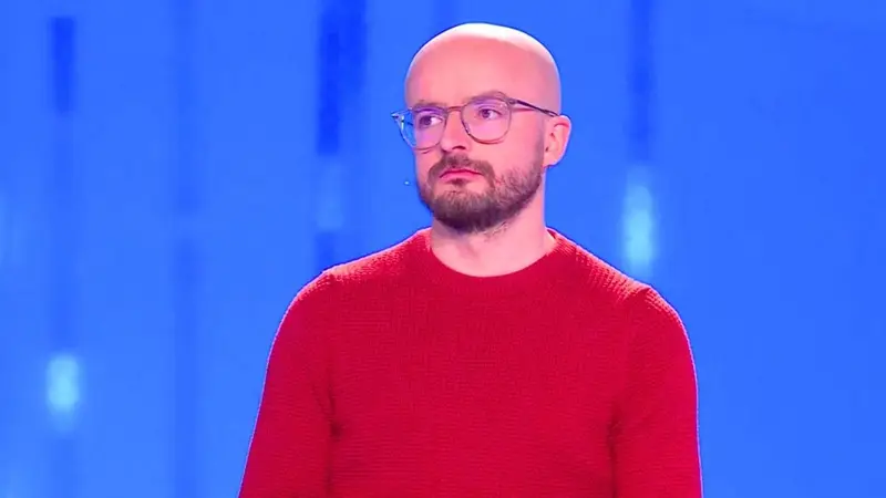 Sur le plateau du jeu Tout le monde veut prendre sa place sur France 2