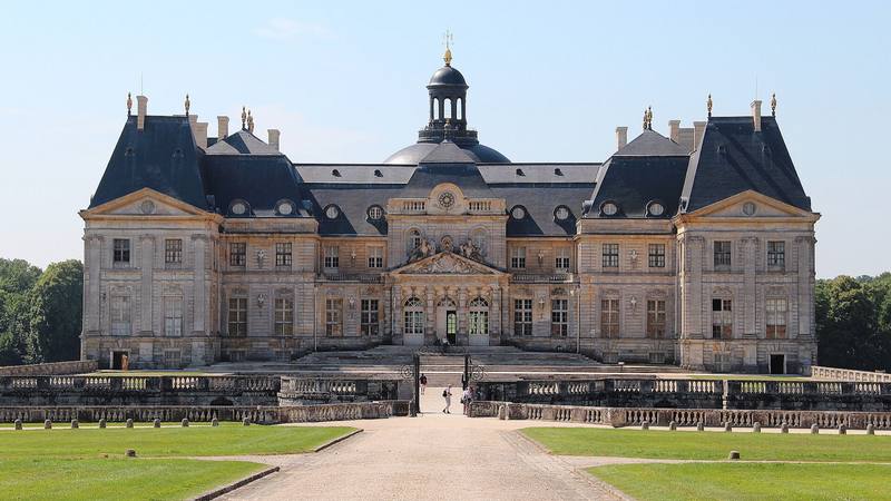 Le château de Vaux-le-Vicomte, l'un des lieux traversés par la quête de la série Les aventurières sur France 2