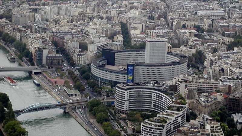La Maison de la Radio à Paris, siège de France Inter, vue depuis la Tour Eiffel